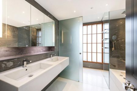 6 bedroom terraced house to rent - Photo 3