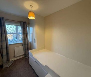 Helm Drive, Hull, HU9 - Photo 6