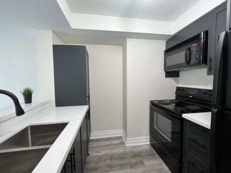 For Lease - 44 Bond Street Unit# 204, Oshawa, Ontario - Photo 2