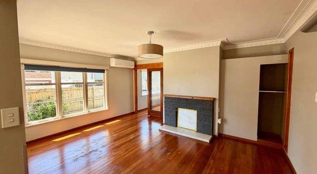 Mangere East, 3 bedrooms - Photo 1