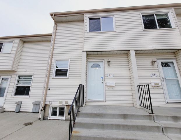 2024 57 Street NW - #91 | 2024 57 Street NW, Edmonton - Photo 1