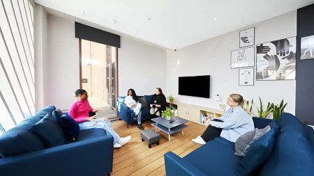 Gold Studio - Photo 2