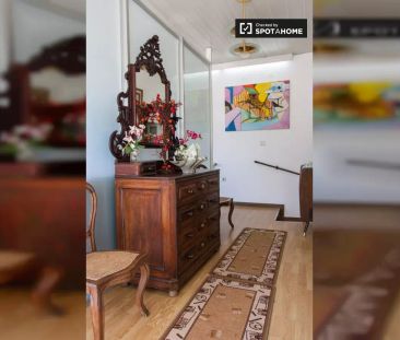Room in a shared 4-bedroom apartment for rent in Madalena, perfect ... - Photo 4