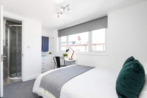 5 bedroom house to rent - Photo 1
