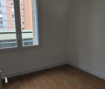 Location Appartement 3 pièces 63m² CHALON SUR SAONE 71100 - Photo 3