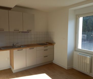 LAVAL, appt T2 de 45.60 m² - Photo 2