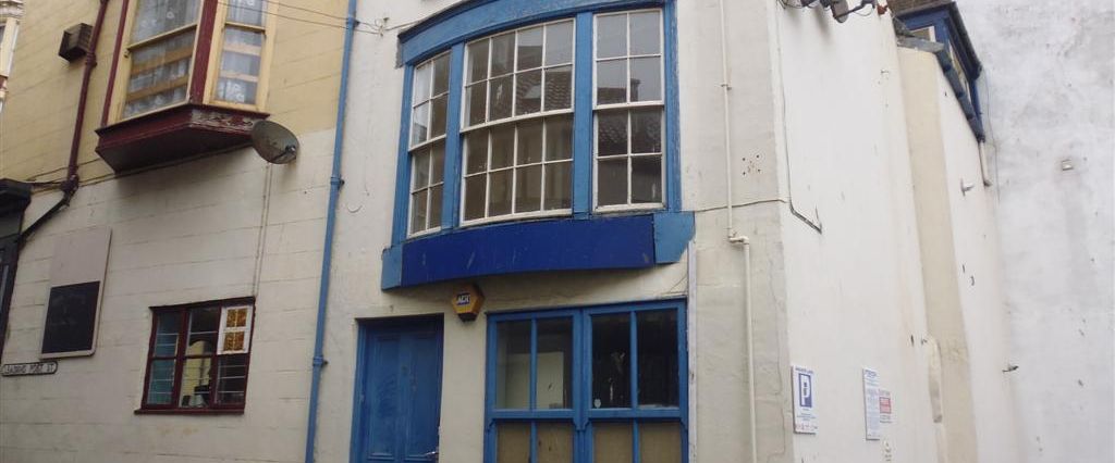 1 bed Flat - Photo 1