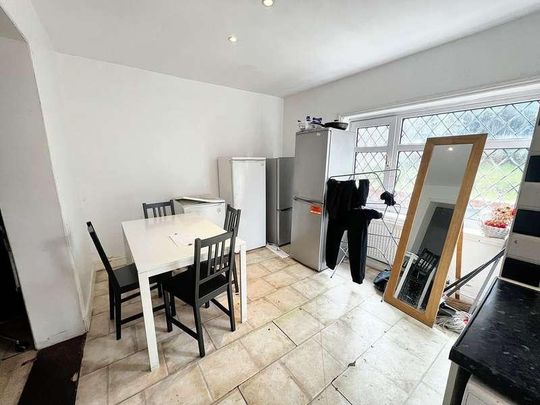 Strathmore Avenue, Coventry, CV1 - Photo 1