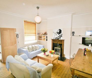 5 bedroom semi-detached house to rent - Photo 4