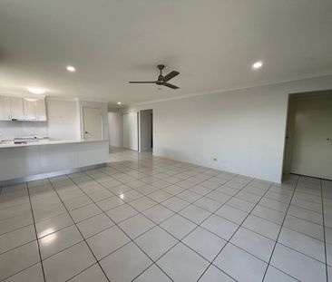 60 Commander Parade, 4750, Shoal Point Qld - Photo 2