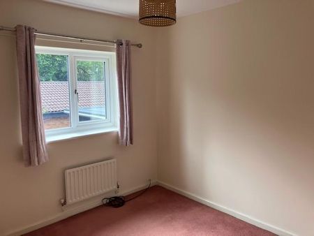 4 bedroom detached house to rent - Photo 4