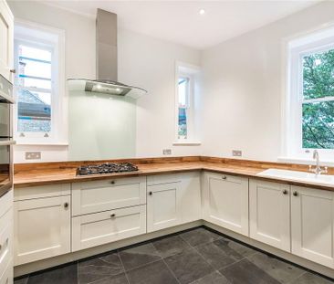 2 bedroom maisonette to rent - Photo 6