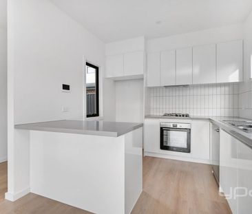 The Pefect Townhouse! - Photo 6