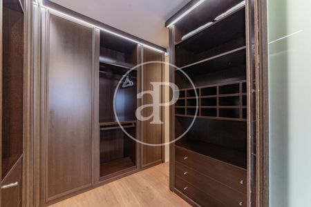 Penthouse for rent in Recoletos (Madrid) - Photo 2