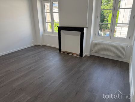 Location Maison 3 pièces 77m² CHEVREUSE 78460 - Photo 2