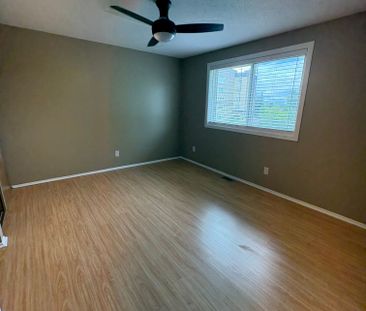 For Lease - 104 Valley Stream Drive Unit# 6, South of Baseline to K... - Photo 1