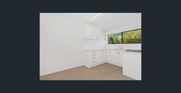 Spacious 3-Bedroom Unit in Newmarket I Available Now - Photo 1