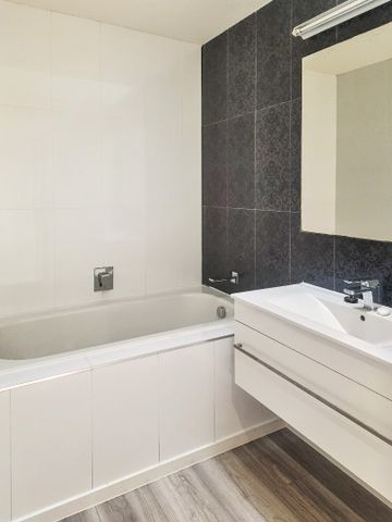 Weymouth 5+ Bedroom Home - Photo 2