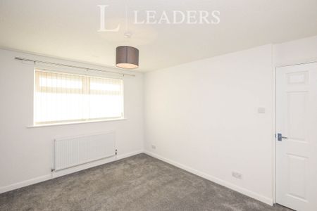 3 bedroom house to rent Barnwood Close, Mickleover, DE3 - Photo 3