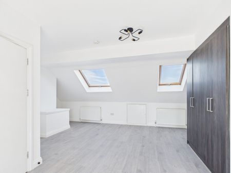 Studio Flat / Apartment - Photo 3