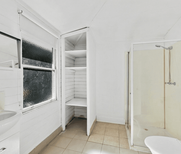 SAVE MONEY & LIVE EASY! - Photo 2