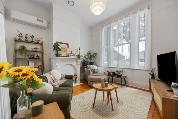 Character Filled, Renovated Home in the Heart of Ballarat Central - Photo 1