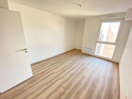 Location Appartement 2 pièces 49m² - Photo 2