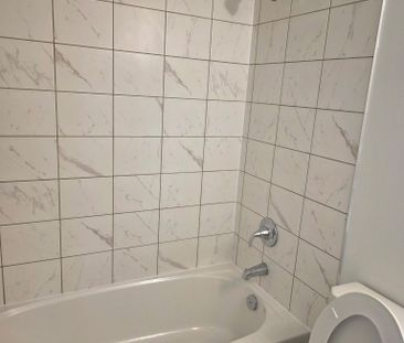 For Lease - 1010 Sandy Beach Road Unit# 1511, Pickering, Ontario - Photo 5