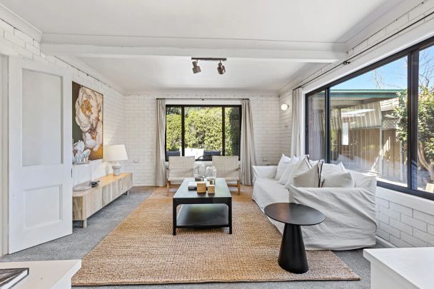 Walk to Everything – Central Orange Living at Its Best - Photo 1