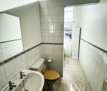 Monro Drive, Guildford, GU2 9PF - Photo 5