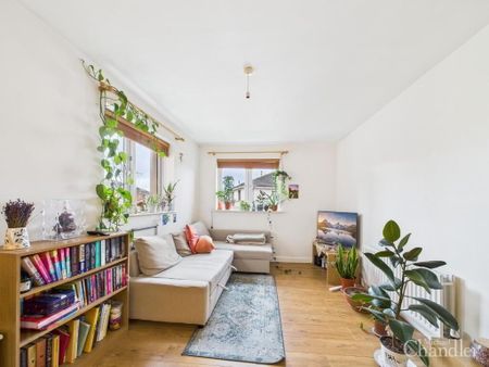 24 Chichester Building, 33 Old Bakers Court, Belfast, BT6 8QX - Photo 2