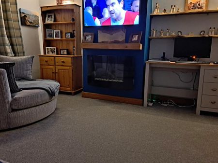 2 bedroom end of terrace house to rent - Photo 3