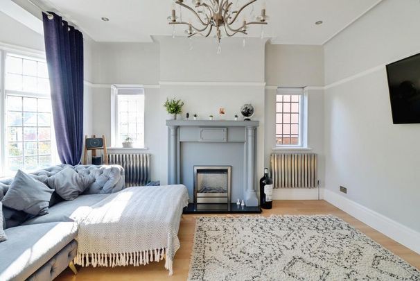 5 bedroom detached house to rent - Photo 1