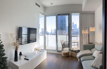 For Lease - 15 Grenville Street Unit# 2102, Toronto, Ontario - Photo 2