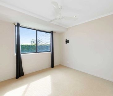 Spacious Modern Home with Solar, Multiple Living Zones and Outdoor ... - Photo 6