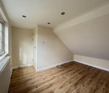 3 bedroom end of terrace house to rent - Photo 3