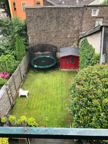 Helle schöne Wohnung im 3.OG eines ruhigen und gepflegten MFH - Photo 2