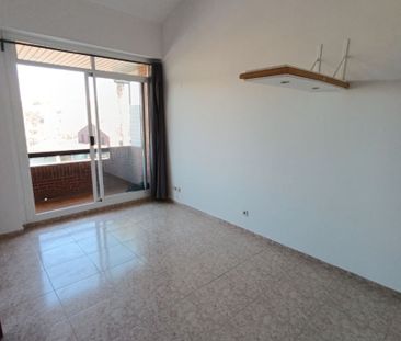 Dúplex de alquiler en Carrer de la Creu D'en Muntaner, Centre - Photo 1