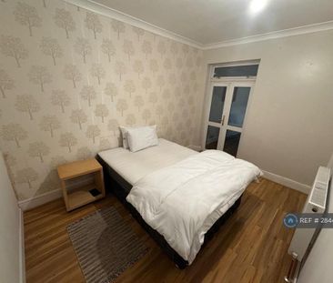 5 bedroom terraced house to rent - Photo 5