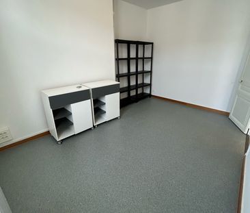 Location Appartement 3 pièces 73m² CHATELLERAULT 86100 - Photo 2