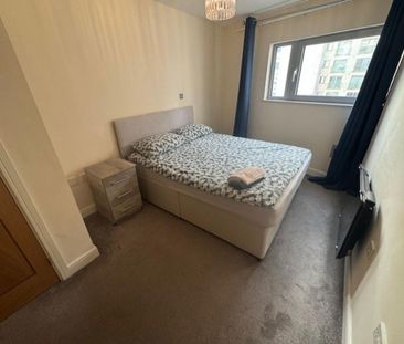 2 bedroom flat to rent - Photo 5