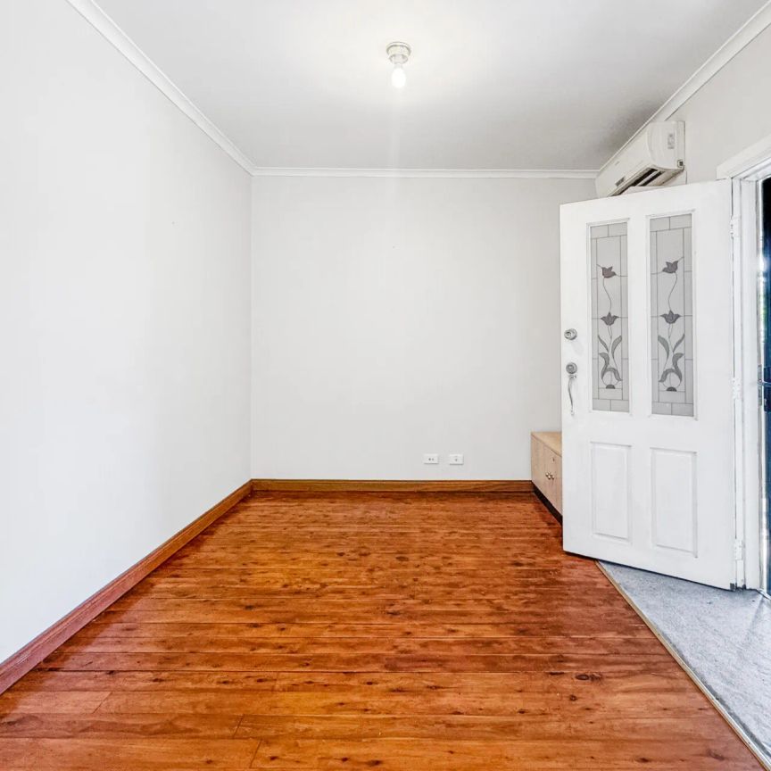 Great Value Granny Flat For Lease - Photo 1