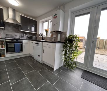 Seaton Crescent, Knottingley - Photo 5