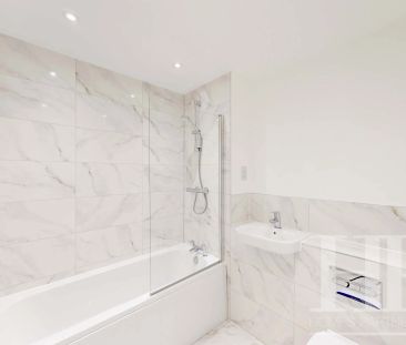 Riverbrook Road, Forge Wood, RH10 - Photo 6