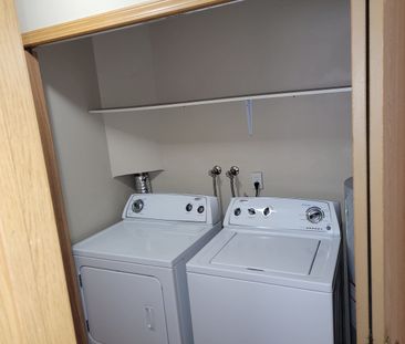 Spacious 2-Bedroom, 2-Bathroom Condo - Photo 6