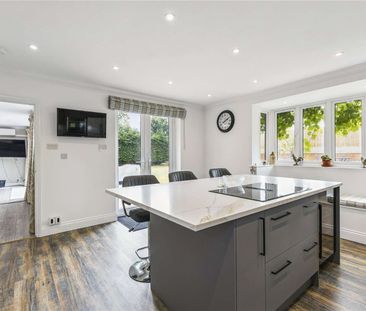 Stunning six bedroom family home situation between Water end and Po... - Photo 6