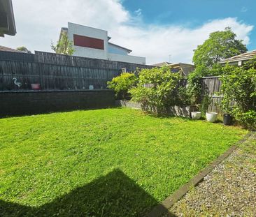 Spacious Four-Bedroom Family Home with Multiple Living Areas!! - Photo 5