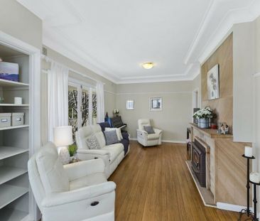 Stunning Four Bedroom Family Home - Photo 1