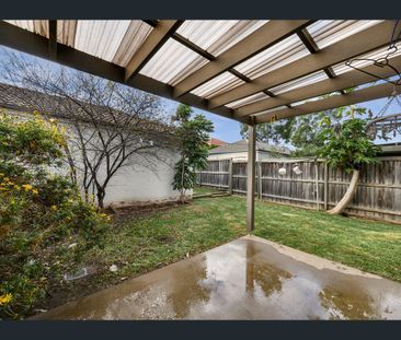 12 Mariner St, Glenfield, NSW 2167 - Photo 1