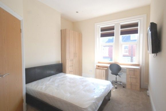 8 Bed - Osborne Avenue, Jesmond, Newcastle Upon Tyne - Photo 1